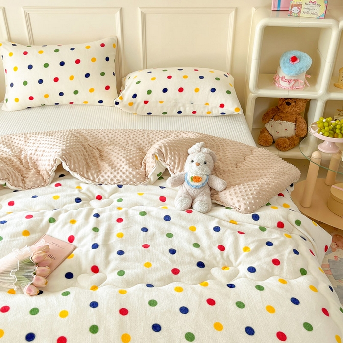 91家纺网 家纺一手货源 找家纺 贝扬思家纺 2025新款卡通牛奶绒豆豆绒抗菌被冬被被子被芯-奶豆 奶豆-彩珍珠