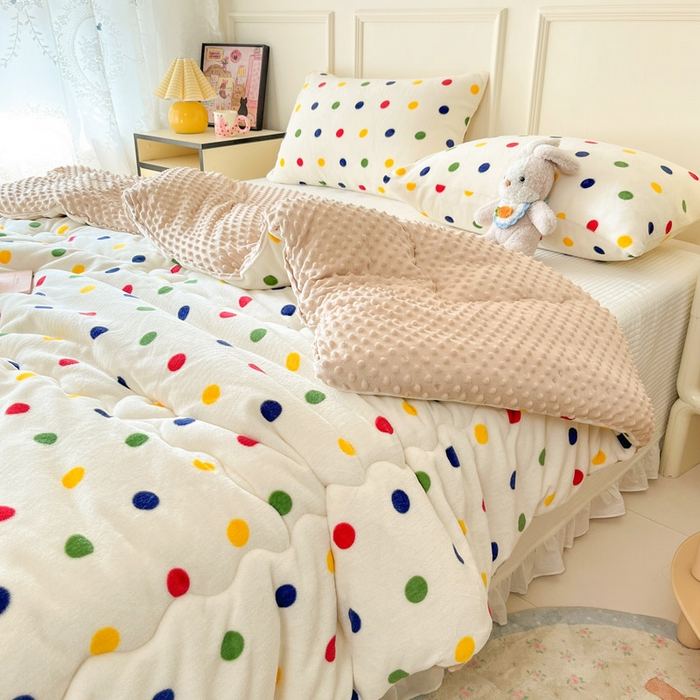 91家纺网 家纺一手货源 找家纺 贝扬思家纺 2025新款卡通牛奶绒豆豆绒抗菌被冬被被子被芯-奶豆 奶豆-彩珍珠