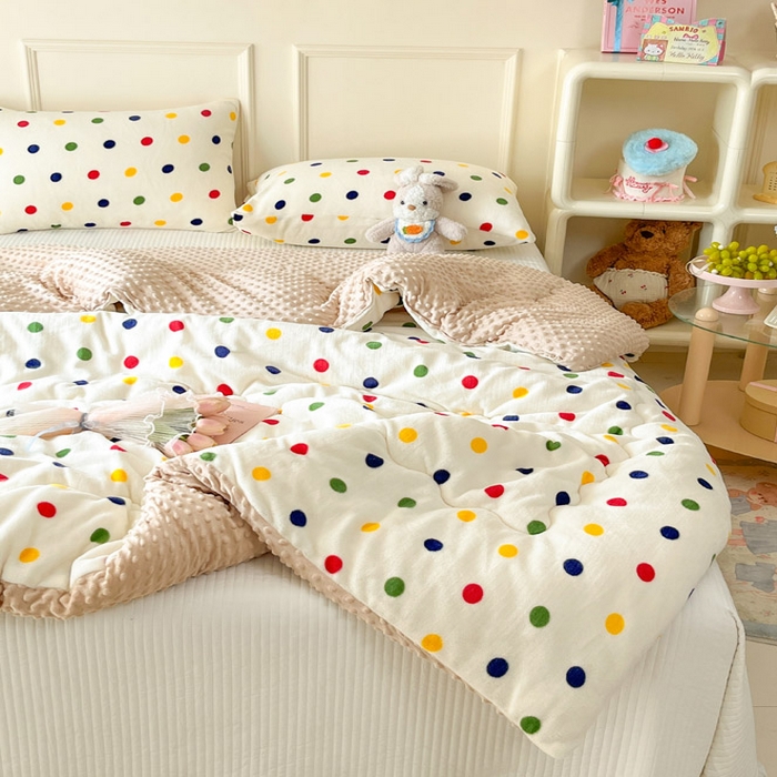 91家纺网 家纺一手货源 找家纺 贝扬思家纺 2025新款卡通牛奶绒豆豆绒抗菌被冬被被子被芯-奶豆 奶豆-彩珍珠