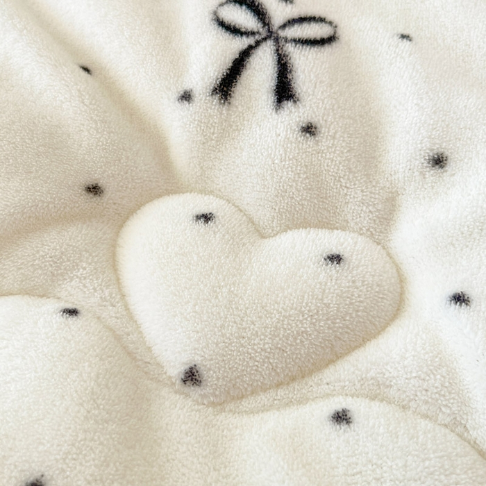 91家纺网 家纺一手货源 找家纺 贝扬思家纺 2025新款卡通牛奶绒豆豆绒抗菌被冬被被子被芯-奶豆 奶豆-蝴蝶点点心
