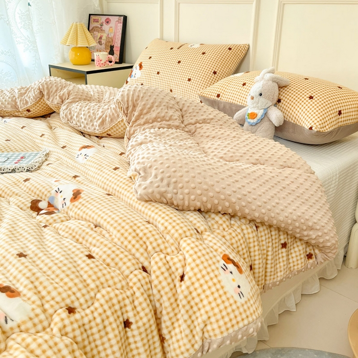 91家纺网 家纺一手货源 找家纺 贝扬思家纺 2025新款卡通牛奶绒豆豆绒抗菌被冬被被子被芯-奶豆 奶豆-可可猫星