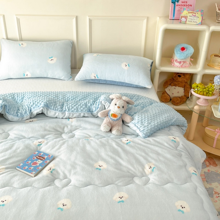 91家纺网 家纺一手货源 找家纺 贝扬思家纺 2025新款卡通牛奶绒豆豆绒抗菌被冬被被子被芯-奶豆 奶豆-绒绒小狗蓝