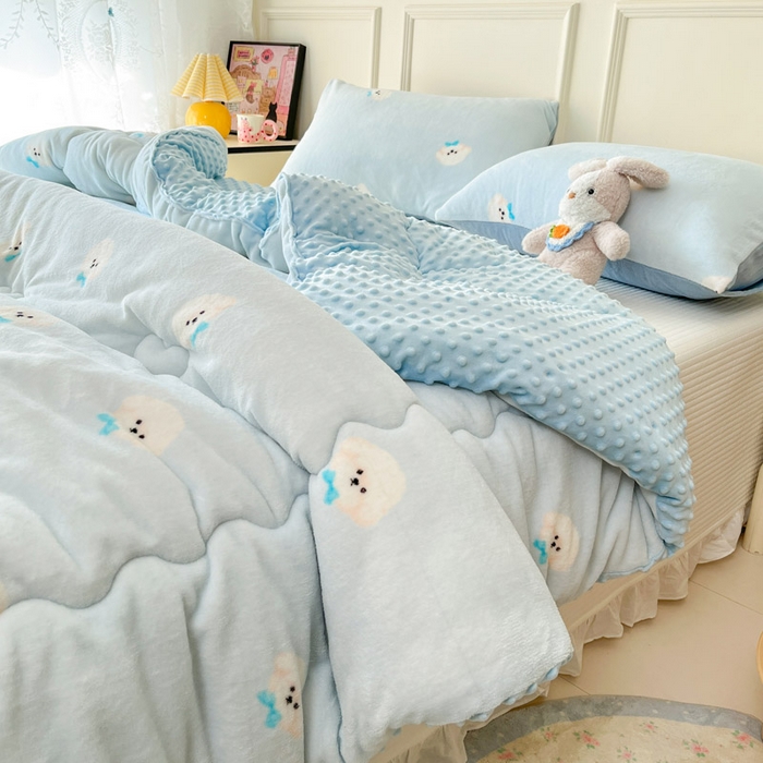 91家纺网 家纺一手货源 找家纺 贝扬思家纺 2025新款卡通牛奶绒豆豆绒抗菌被冬被被子被芯-奶豆 奶豆-绒绒小狗蓝