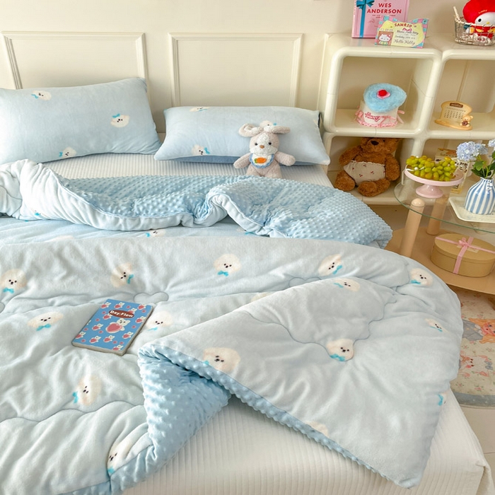 91家纺网 家纺一手货源 找家纺 贝扬思家纺 2025新款卡通牛奶绒豆豆绒抗菌被冬被被子被芯-奶豆 奶豆-绒绒小狗蓝