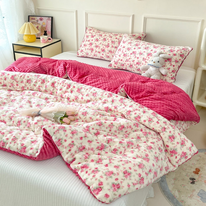 91家纺网 家纺一手货源 找家纺 贝扬思家纺 2025新款卡通牛奶绒豆豆绒抗菌被冬被被子被芯-奶豆 奶豆-疏影