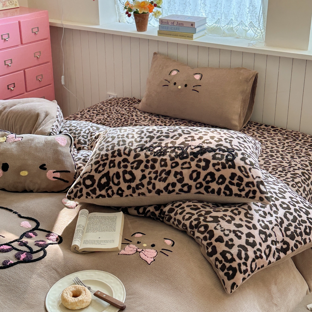 91家纺网 家纺一手货源 找家纺 （总）眠屿家纺 2025新款加厚牛奶绒毛巾绣蝴蝶猫四件套