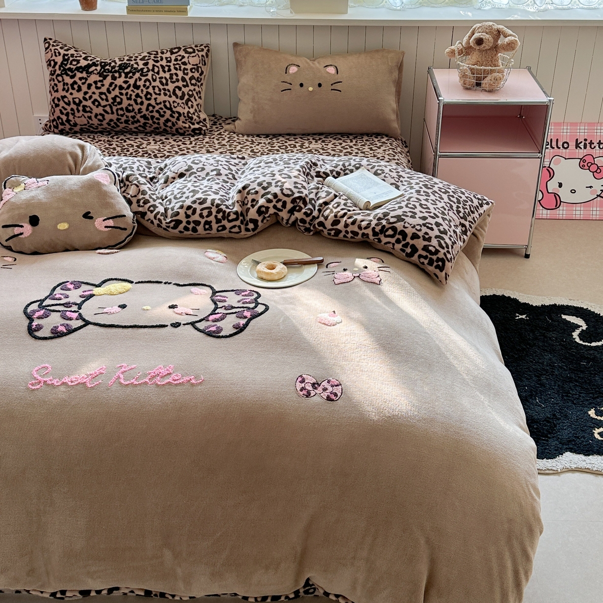 91家纺网 家纺一手货源 找家纺 （总）眠屿家纺 2025新款加厚牛奶绒毛巾绣蝴蝶猫四件套