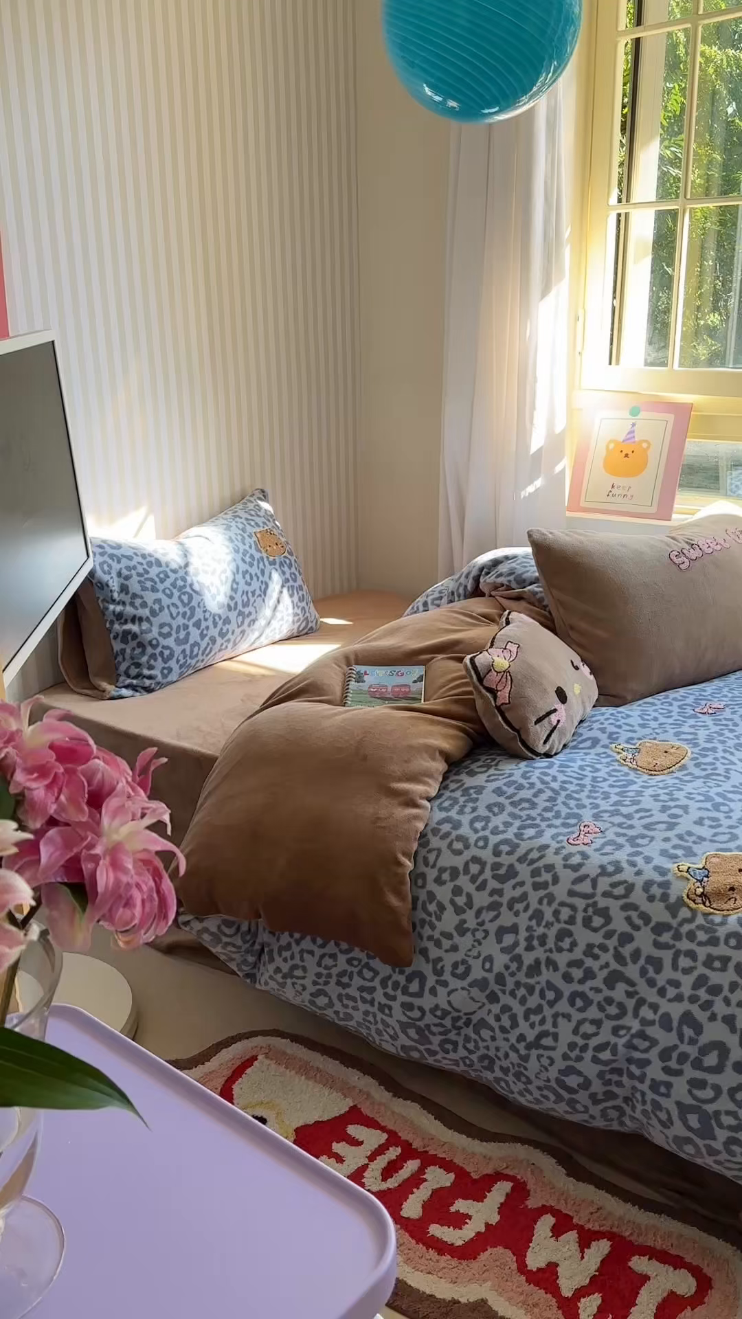 91家纺网 家纺一手货源 找家纺 眠屿家纺 2025新款加厚牛奶绒毛巾绣蝴蝶猫四件套 猫咪多多-蓝