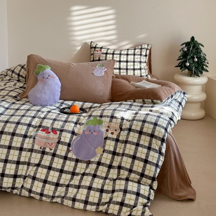 眠屿家纺 2025新款加厚牛奶绒贴布绣四件套 欢乐音乐