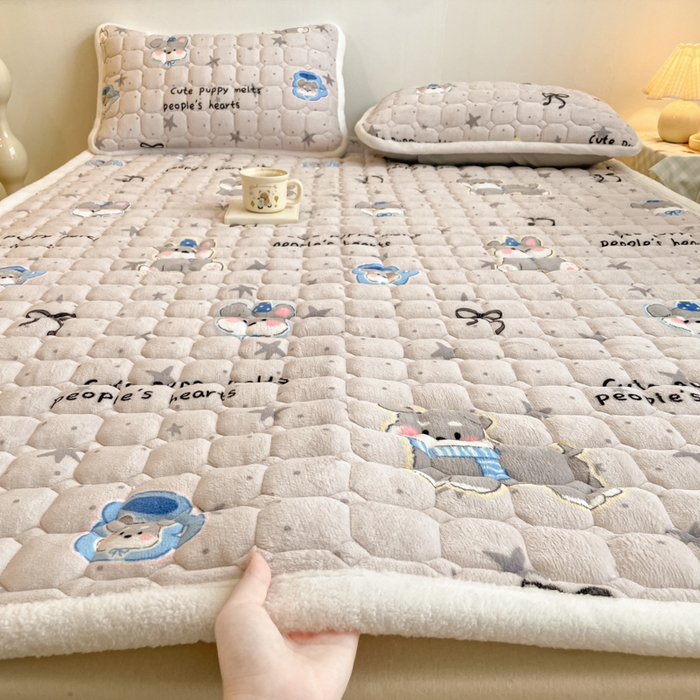 91家纺网 家纺一手货源 找家纺 （总）女子家纺 2025新款牛奶绒夹棉加厚床垫床褥