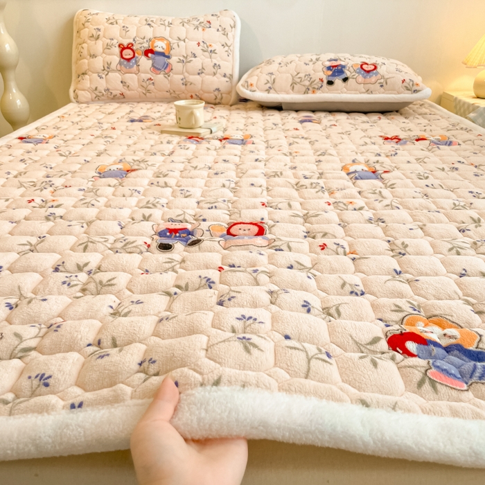 91家纺网 家纺一手货源 找家纺 （总）女子家纺 2025新款牛奶绒夹棉加厚床垫床褥