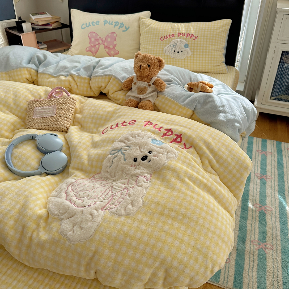 91家纺网 家纺一手货源 找家纺 觅糖家纺 2025新款大版卡通牛奶绒床盖四件套 奶油小狗