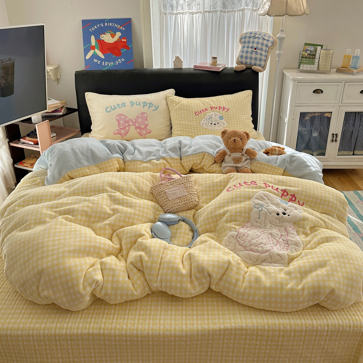 91家纺网 家纺一手货源 找家纺 觅糖家纺 2025新款大版卡通牛奶绒床盖四件套 奶油小狗