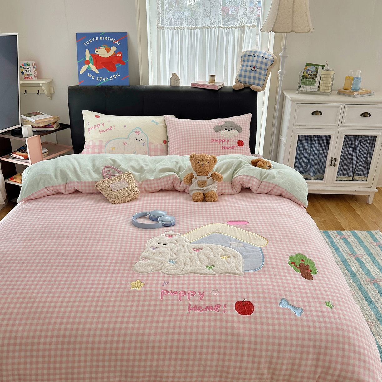 91家纺网 家纺一手货源 找家纺 觅糖家纺 2025新款大版卡通牛奶绒床盖四件套 甜心哈基米