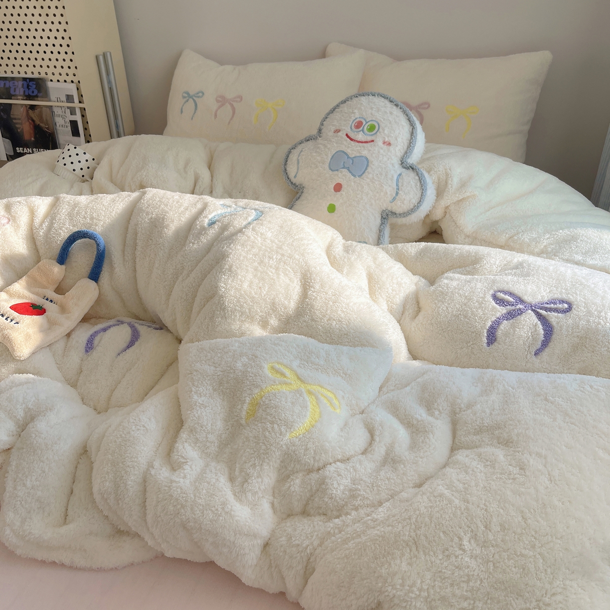 91家纺网 家纺一手货源 找家纺 （总）觅糖家纺 2025新款双面泰迪绒卡通毛巾绣系列四件套