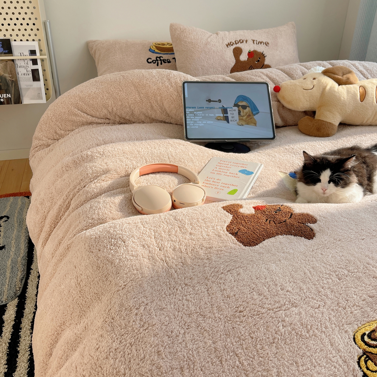 91家纺网 家纺一手货源 找家纺 觅糖家纺 2025新款双面泰迪绒卡通毛巾绣系列四件套 咖啡屋