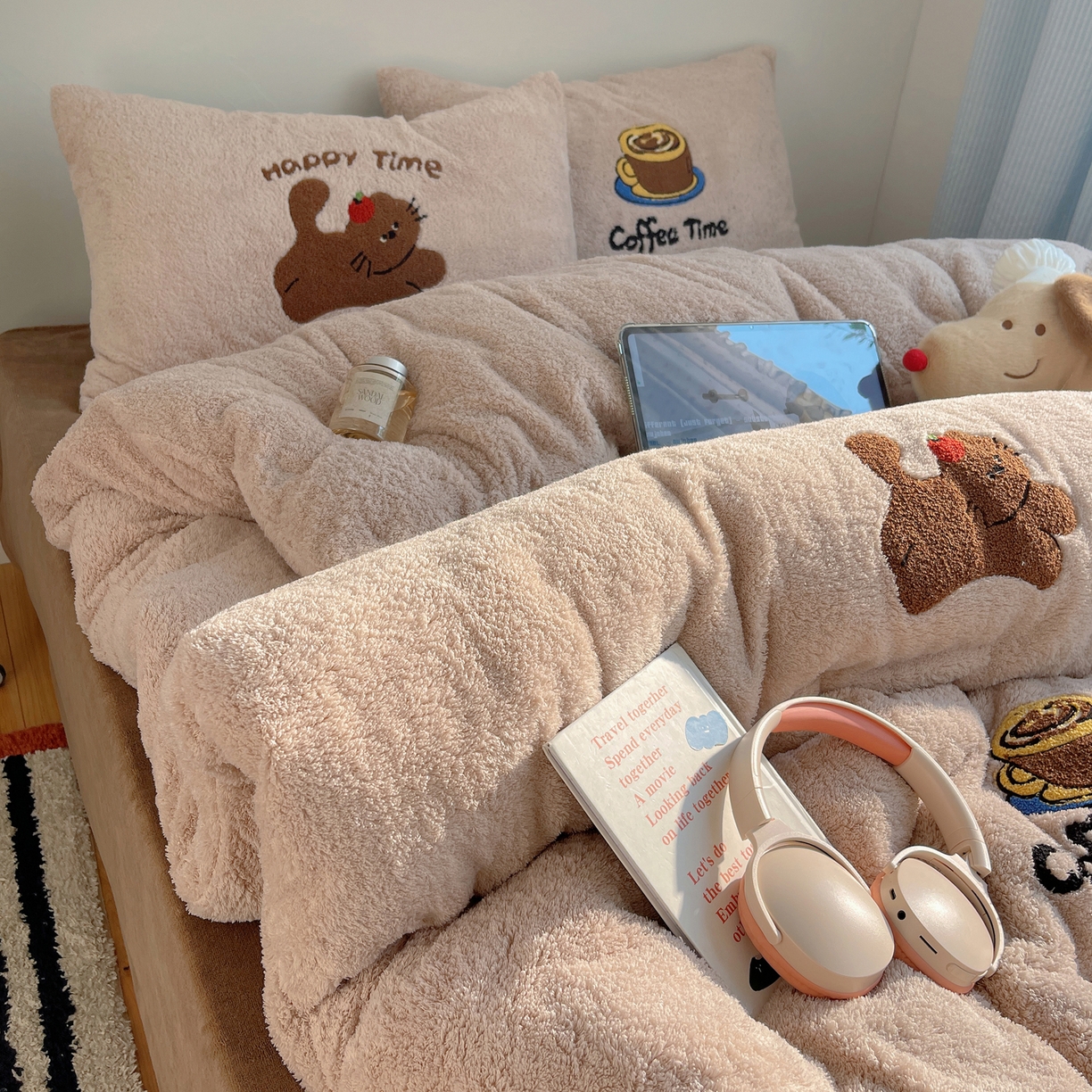 91家纺网 家纺一手货源 找家纺 觅糖家纺 2025新款双面泰迪绒卡通毛巾绣系列四件套 咖啡屋