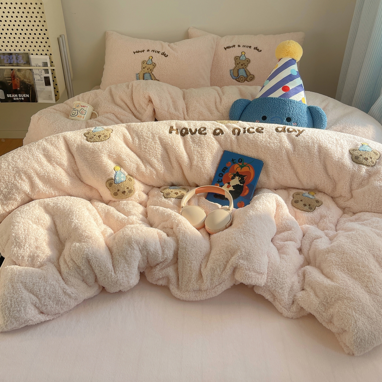 91家纺网 家纺一手货源 找家纺 觅糖家纺 2025新款双面泰迪绒卡通毛巾绣系列四件套 晚安熊仔