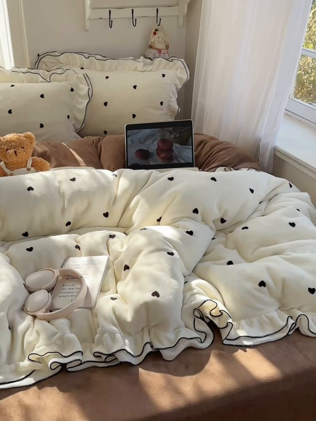 91家纺网 家纺一手货源 找家纺 （总）觅糖家纺 2025新款牛奶绒荷叶边小小系列四件套