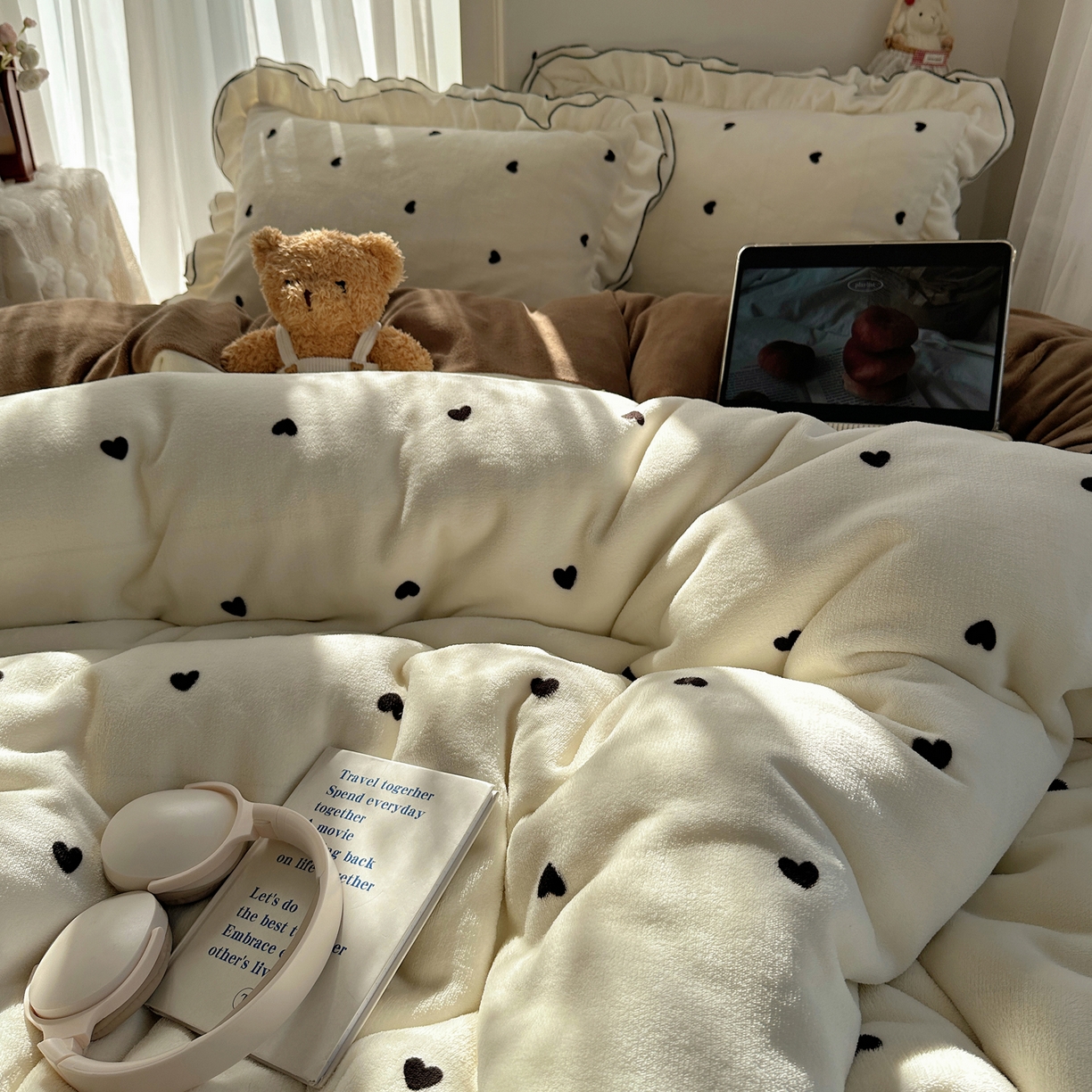 91家纺网 家纺一手货源 找家纺 （总）觅糖家纺 2025新款牛奶绒荷叶边小小系列四件套