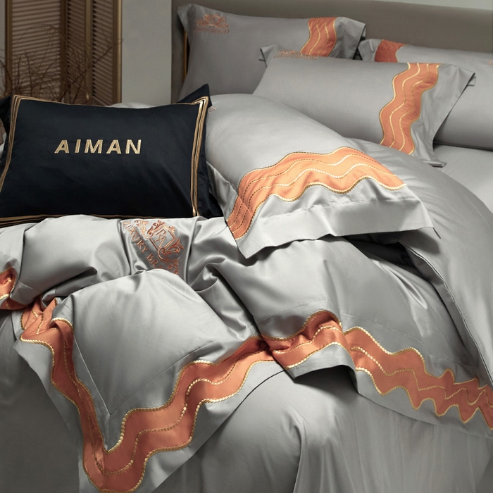 91家纺网 家纺一手货源 找家纺 咏绒家纺工厂店 2025新款100支澳棉纯棉CR工艺极简轻奢刺绣四件套-卡佩拉系列 卡佩拉-布拉斯灰