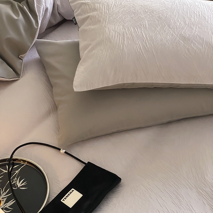 91家纺网 家纺一手货源 找家纺 咏绒家纺工厂店 2025新款色织空气大提花磨毛四件套-月岛弥生 月岛弥生-杏仁烤奶