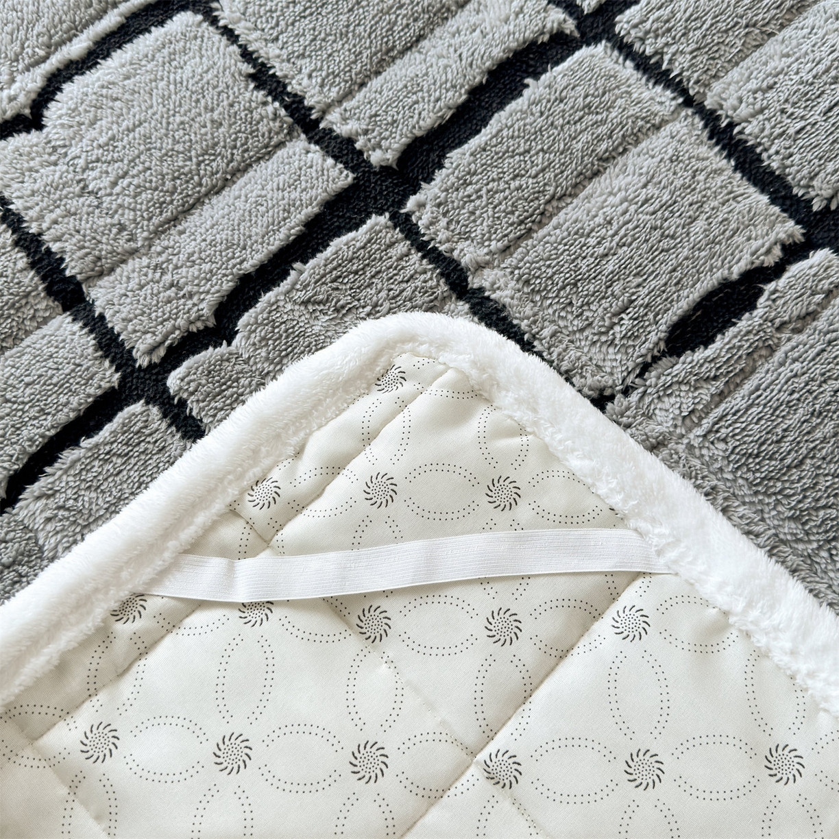 91家纺网 家纺一手货源 找家纺 （总）天之澜家纺 2025新款A类舒棉绒提花夹棉加厚床褥垫