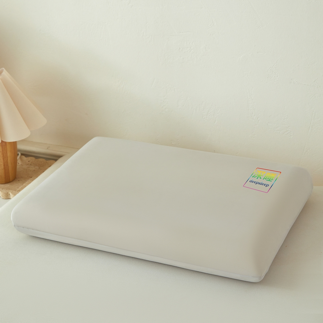 91家纺网 家纺一手货源 找家纺 纳斯顿家纺 2025新款生物基面包枕枕头枕芯 生物基面包枕-灰色