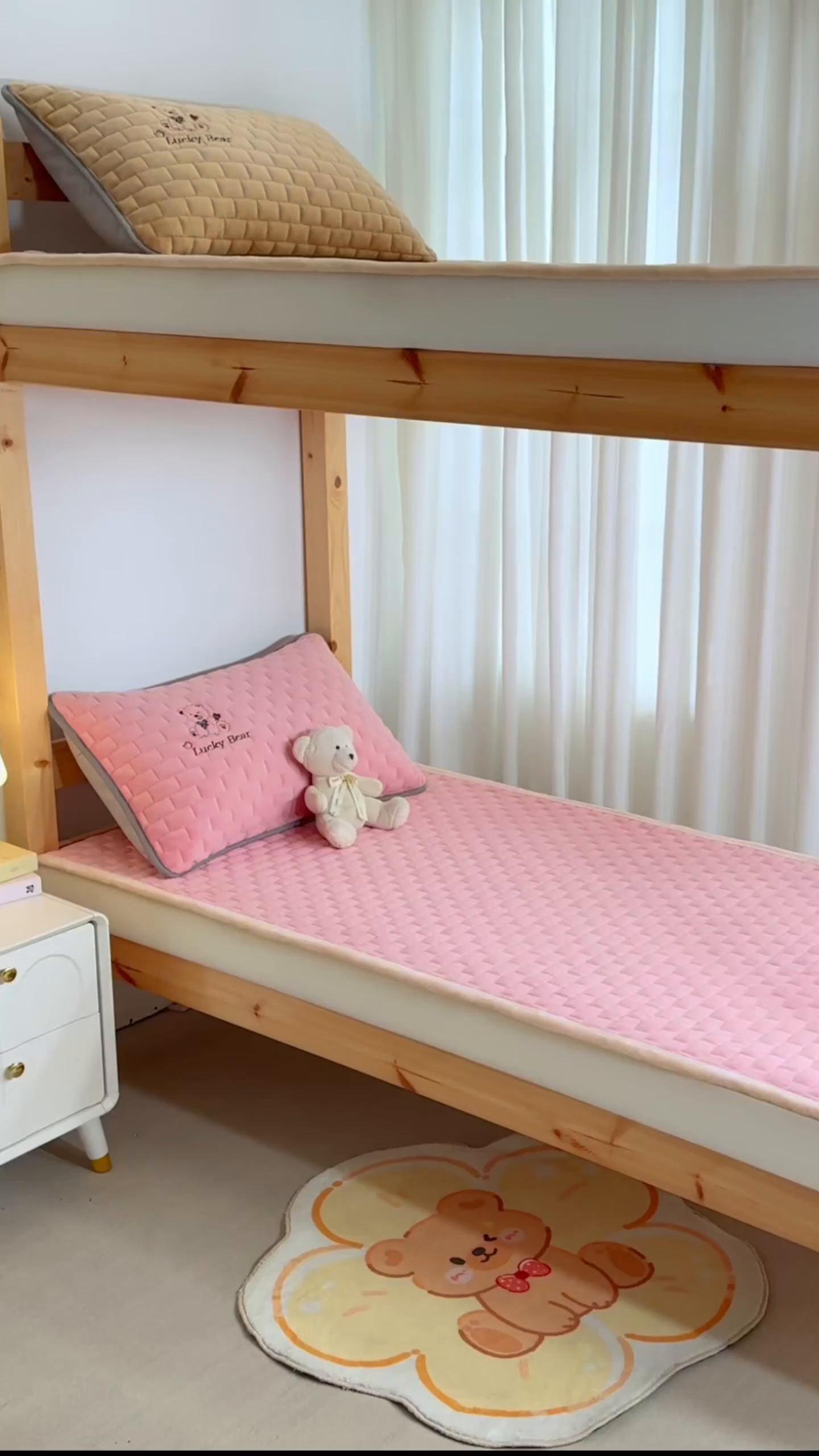 91家纺网 家纺一手货源 找家纺 （总）天之澜家纺 2025新款新棉绒床褥--幸运熊（学生款）