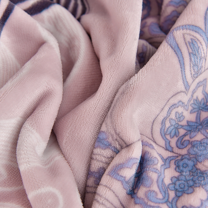 91家纺网 家纺一手货源 找家纺 诺梵家纺 2025新款8斤加厚保暖金貂绒牛奶绒印花四件套豆蔻年华