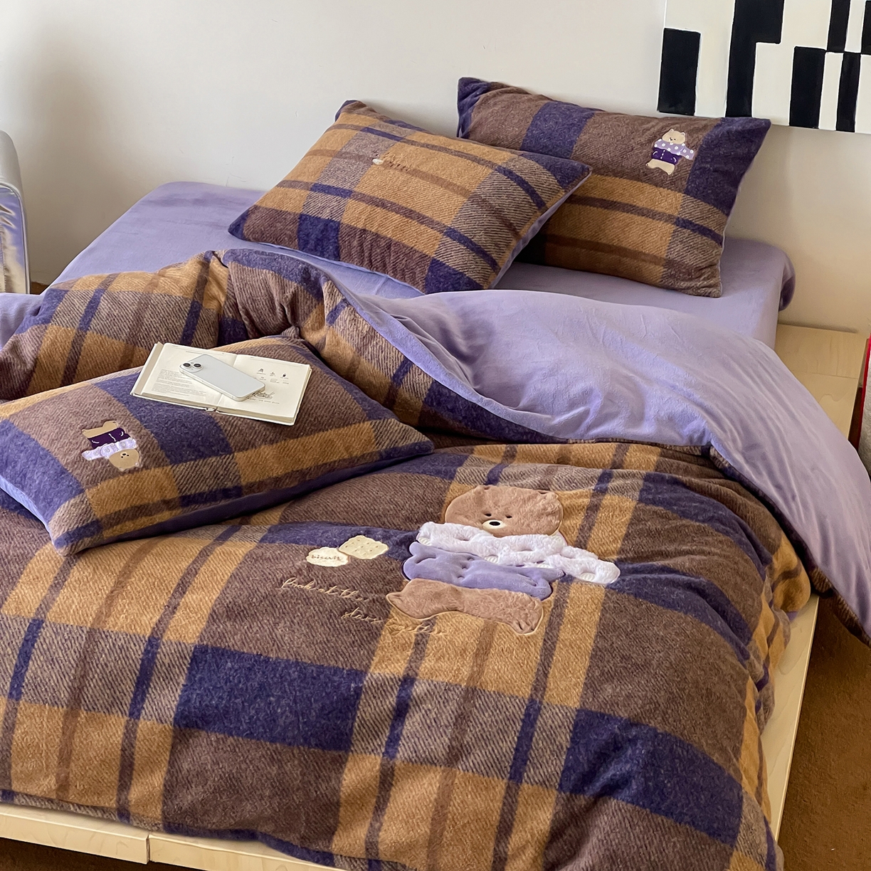 91家纺网 家纺一手货源 找家纺 （总）桃子家居 2025新款A类高级仿生绵羊绒兔毛贴布绣刺绣工艺卡通少女加厚牛奶绒系列四件套