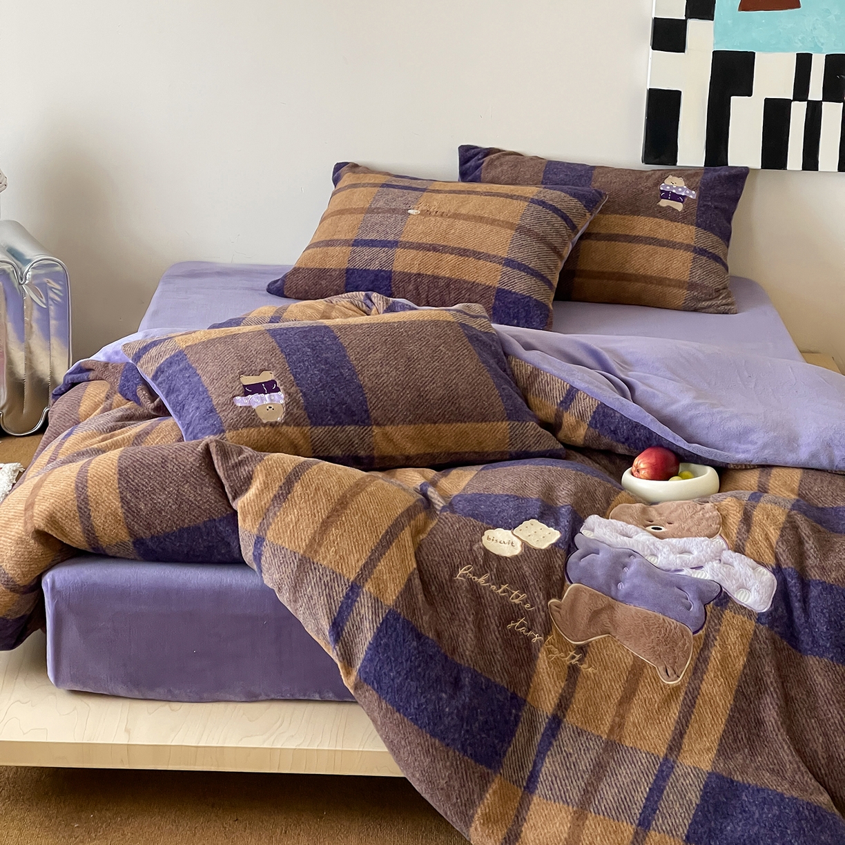 91家纺网 家纺一手货源 找家纺 （总）桃子家居 2025新款A类高级仿生绵羊绒兔毛贴布绣刺绣工艺卡通少女加厚牛奶绒系列四件套