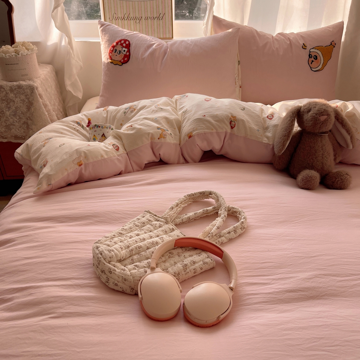 91家纺网 家纺一手货源 找家纺 凯洛奇 2026新款A类卡通豹纹毛巾绣软糯糯水洗棉四件套（提供买家秀） 快乐时光