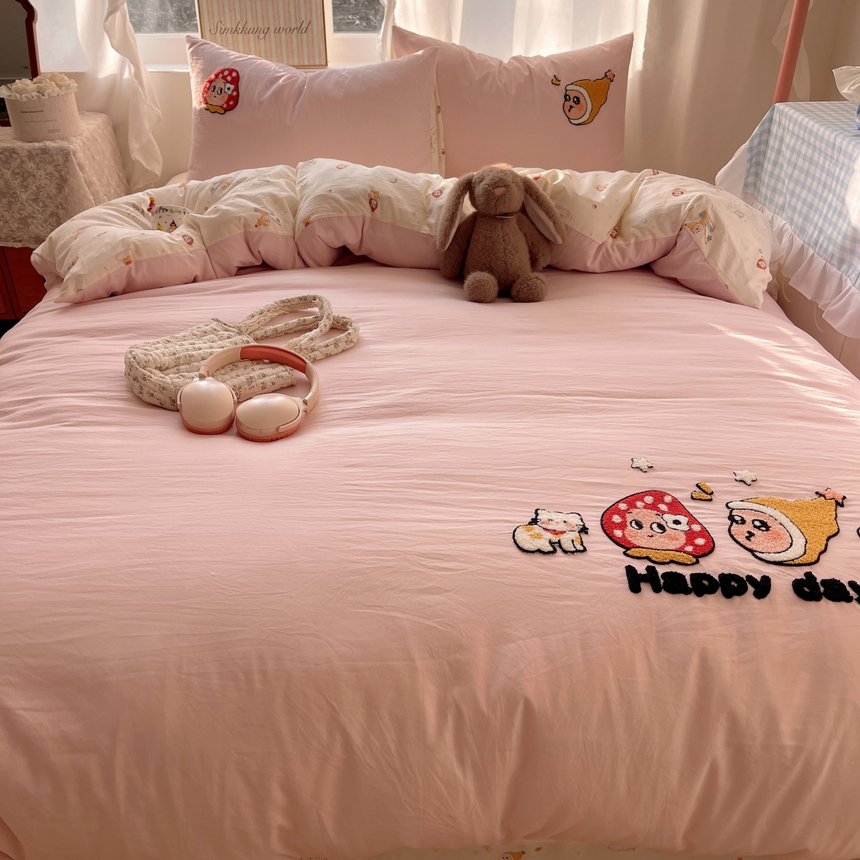 91家纺网 家纺一手货源 找家纺 凯洛奇 2026新款A类卡通豹纹毛巾绣软糯糯水洗棉四件套（提供买家秀） 快乐时光