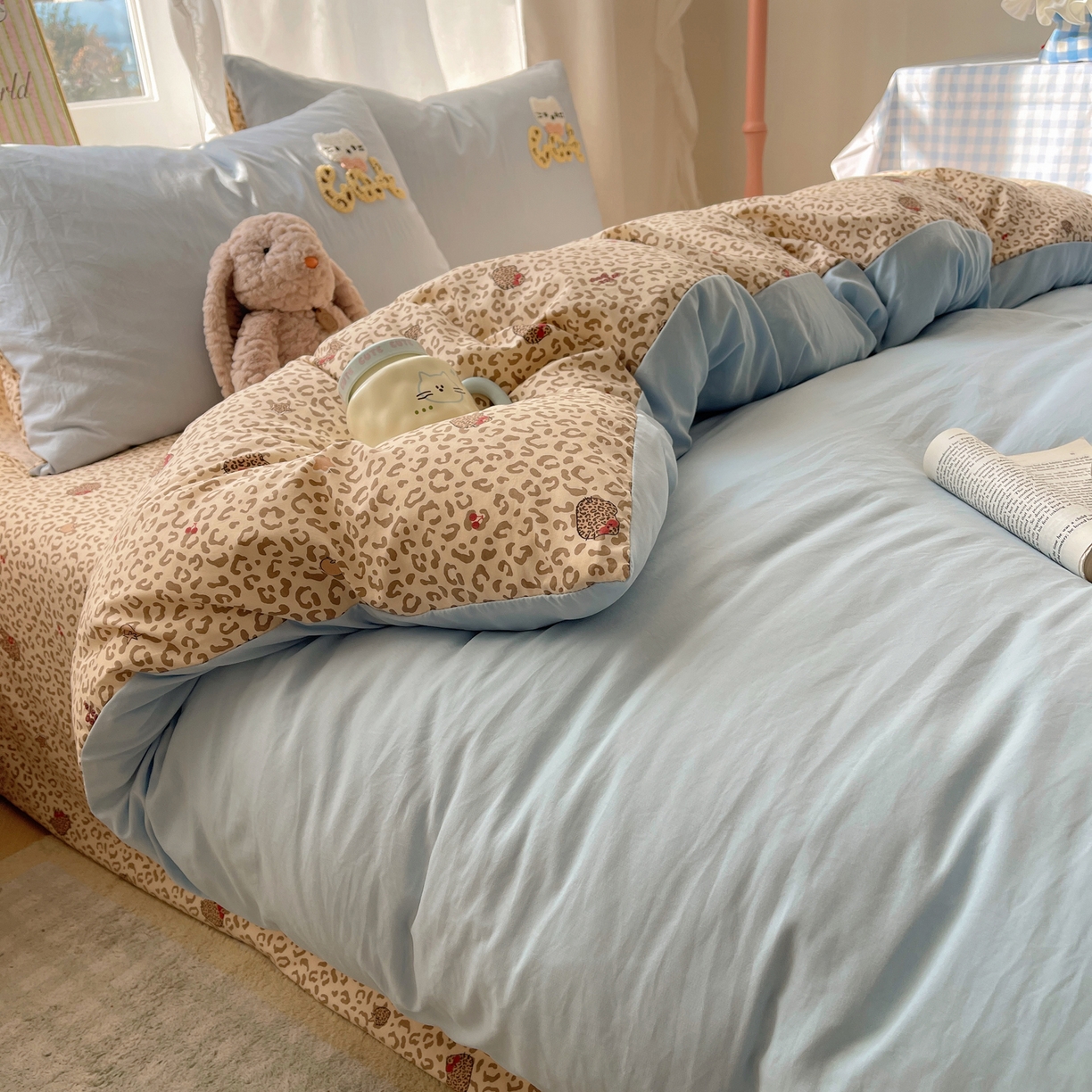 91家纺网 家纺一手货源 找家纺 凯洛奇 2026新款A类卡通豹纹毛巾绣软糯糯水洗棉四件套（提供买家秀） 豹纹萌宠