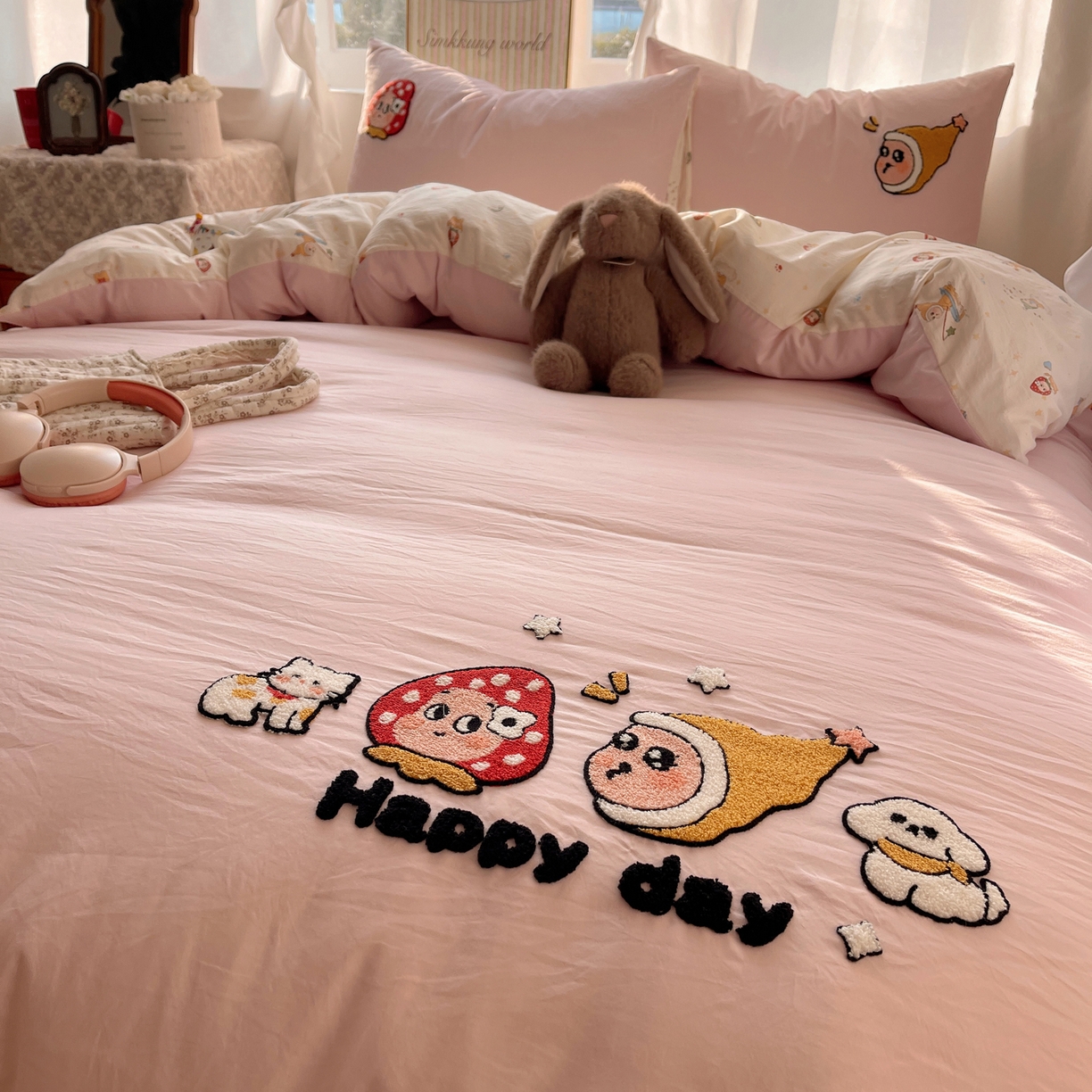 91家纺网 家纺一手货源 找家纺 凯洛奇 2026新款A类卡通豹纹毛巾绣软糯糯水洗棉四件套（提供买家秀） 快乐时光