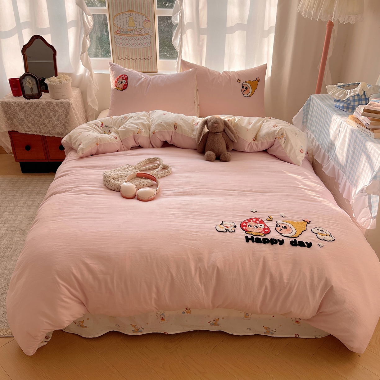 91家纺网 家纺一手货源 找家纺 凯洛奇 2026新款A类卡通豹纹毛巾绣软糯糯水洗棉四件套（提供买家秀） 快乐时光