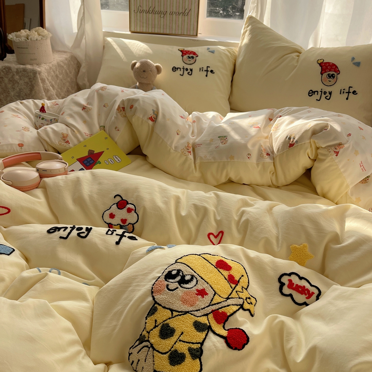 91家纺网 家纺一手货源 找家纺 凯洛奇 2026新款A类卡通豹纹毛巾绣软糯糯水洗棉四件套（提供买家秀） 可爱星星人