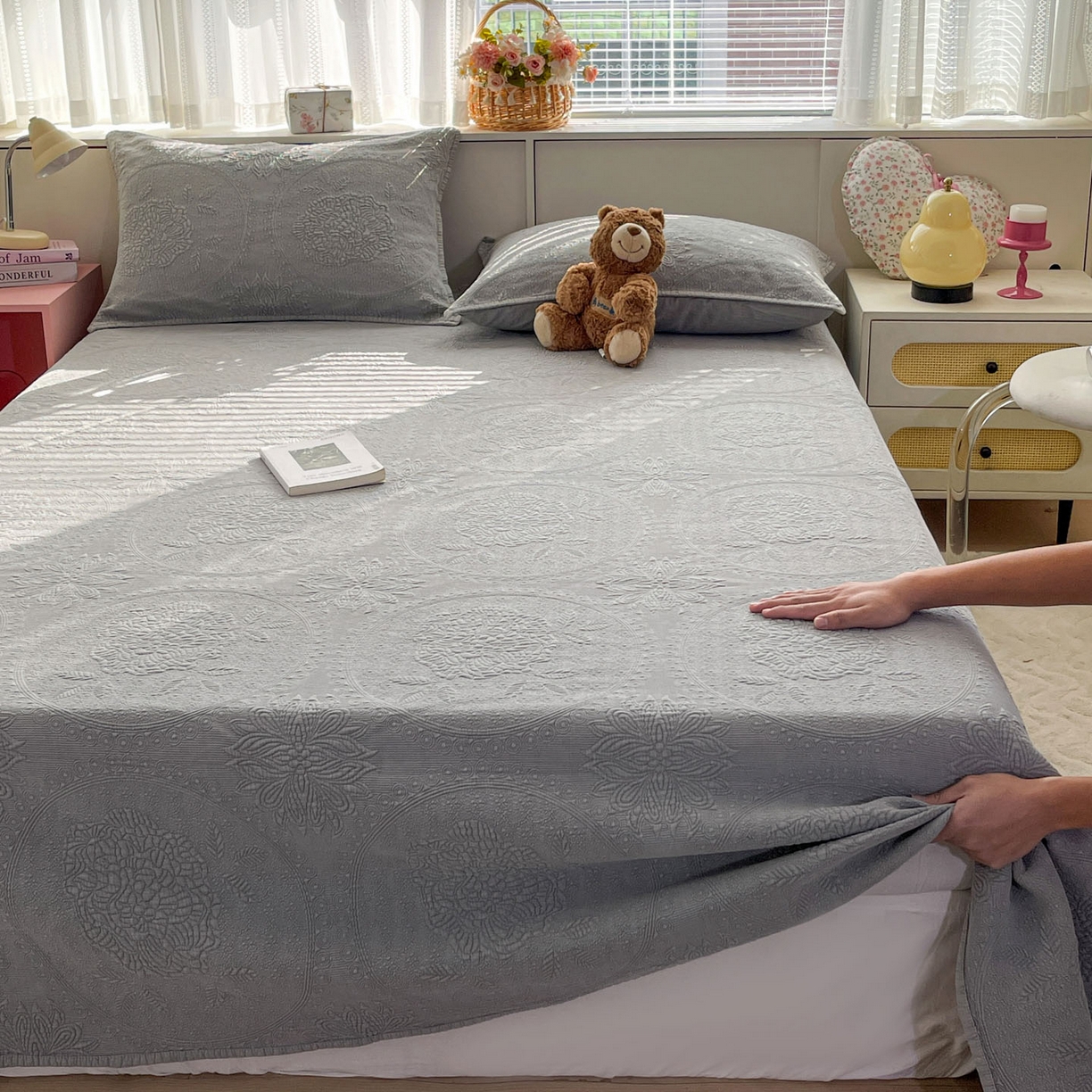 91家纺网 家纺一手货源 找家纺 源舜家纺 2026新款全棉大提花砂洗床盖三件套—花开富贵大圆满系列 圆满-灰