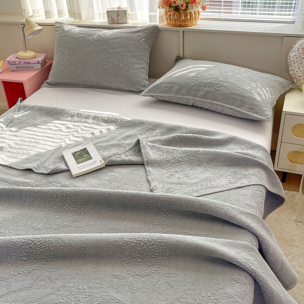 91家纺网 家纺一手货源 找家纺 源舜家纺 2026新款全棉大提花砂洗床盖三件套—花开富贵大圆满系列 圆满-灰