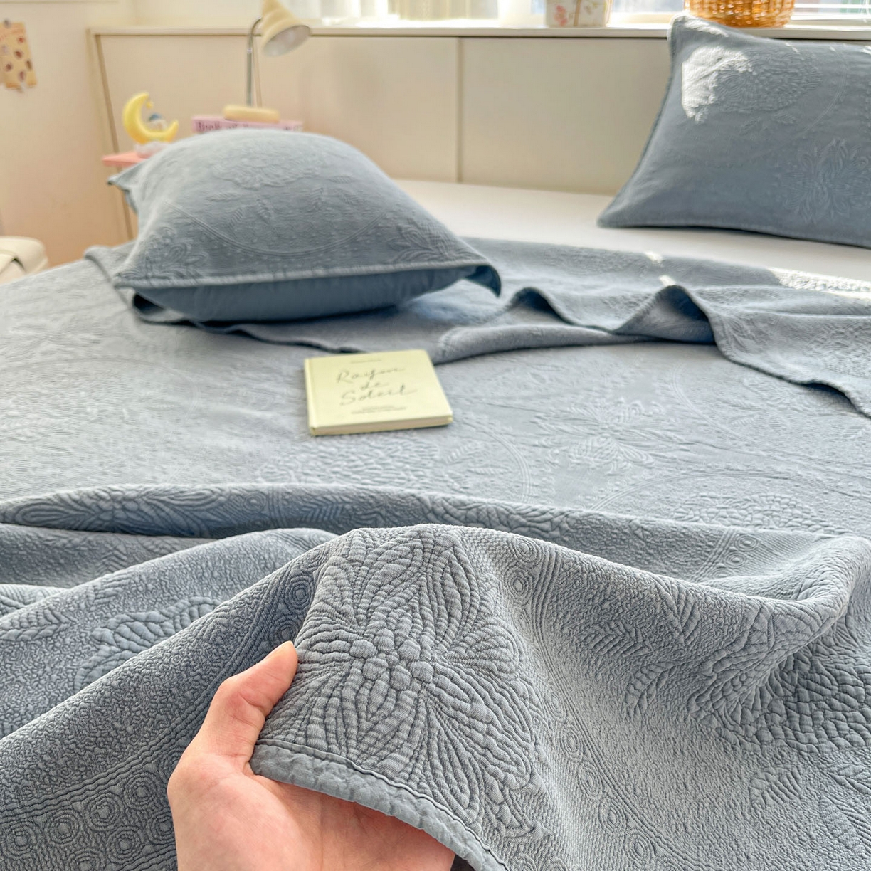 91家纺网 家纺一手货源 找家纺 源舜家纺 2026新款全棉大提花砂洗床盖三件套—花开富贵大圆满系列 圆满-蓝