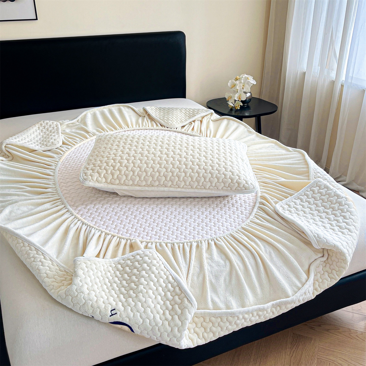 91家纺网 家纺一手货源 找家纺 （总）居眠 2025新款绒-时安-牛奶绒夹棉床笠