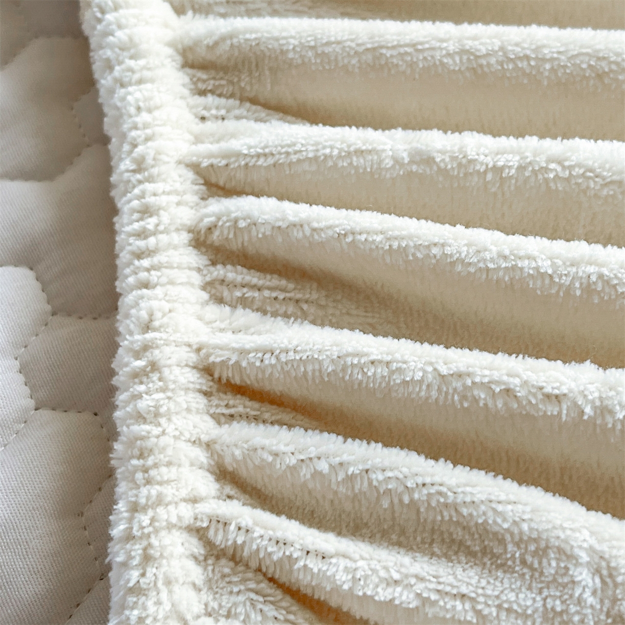 91家纺网 家纺一手货源 找家纺 （总）居眠 2025新款绒-时安-牛奶绒夹棉床笠