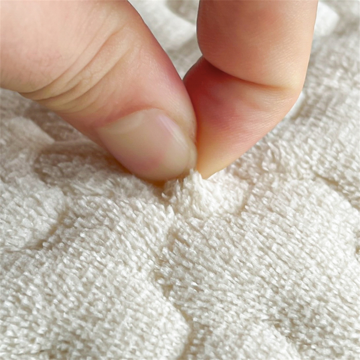 91家纺网 家纺一手货源 找家纺 居眠 2025新款绒-时安-牛奶绒夹棉床笠 绒-时安-白