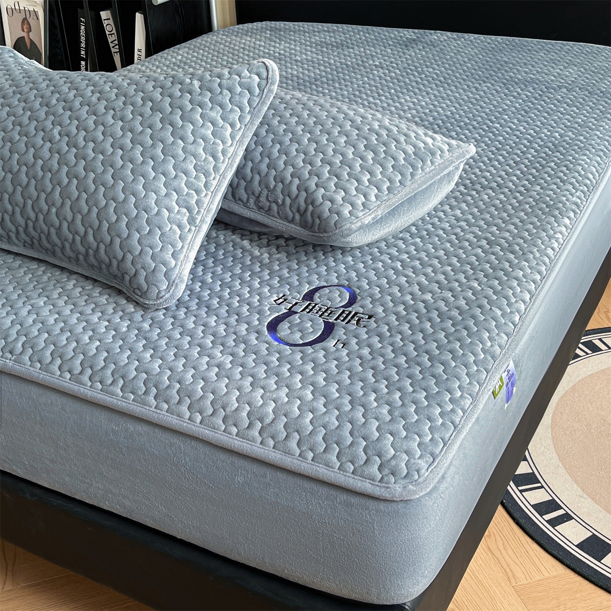 91家纺网 家纺一手货源 找家纺 居眠 2025新款绒-时安-牛奶绒夹棉床笠 绒-时安-灰