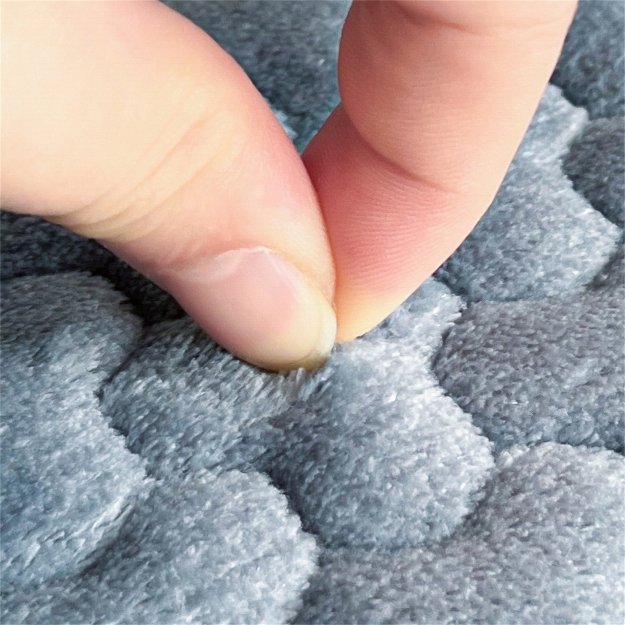 91家纺网 家纺一手货源 找家纺 居眠 2025新款绒-时安-牛奶绒夹棉床笠 绒-时安-灰