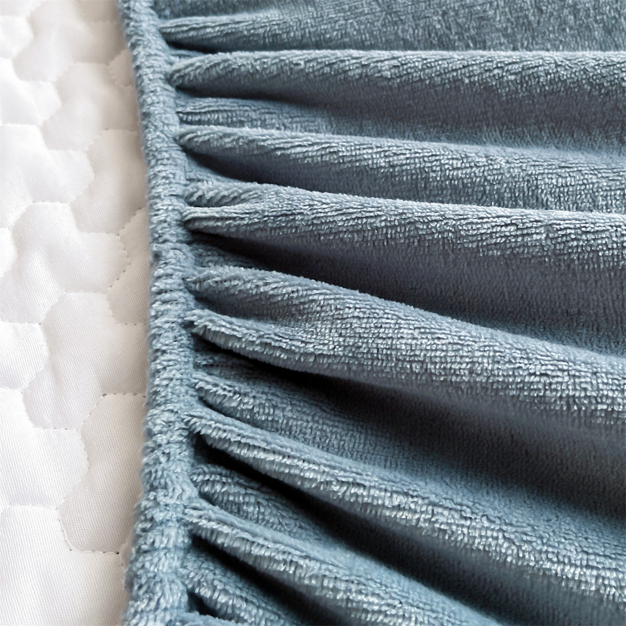 91家纺网 家纺一手货源 找家纺 居眠 2025新款绒-时安-牛奶绒夹棉床笠 绒-时安-灰