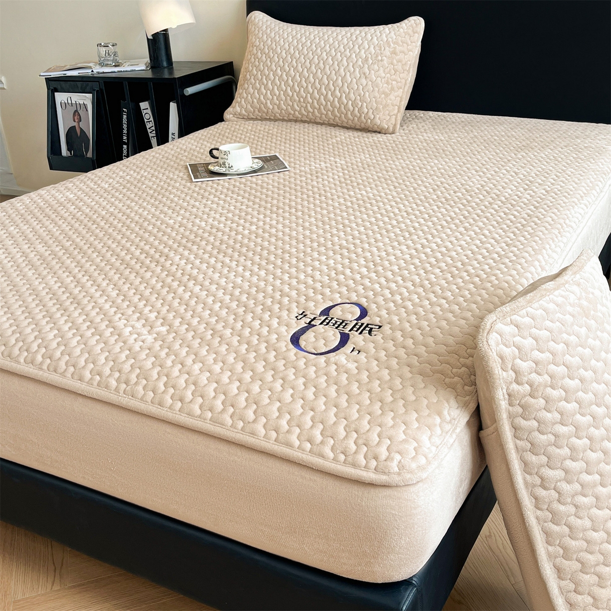 91家纺网 家纺一手货源 找家纺 居眠 2025新款绒-时安-牛奶绒夹棉床笠 绒-时安-卡