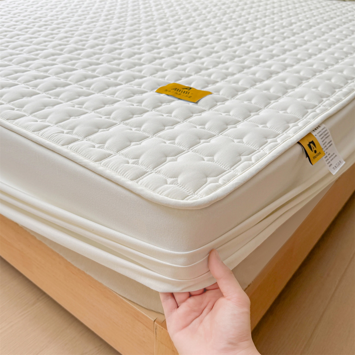 91家纺网 家纺一手货源 找家纺 （总）居眠 2025新款星禾-防水夹棉棉花床笠