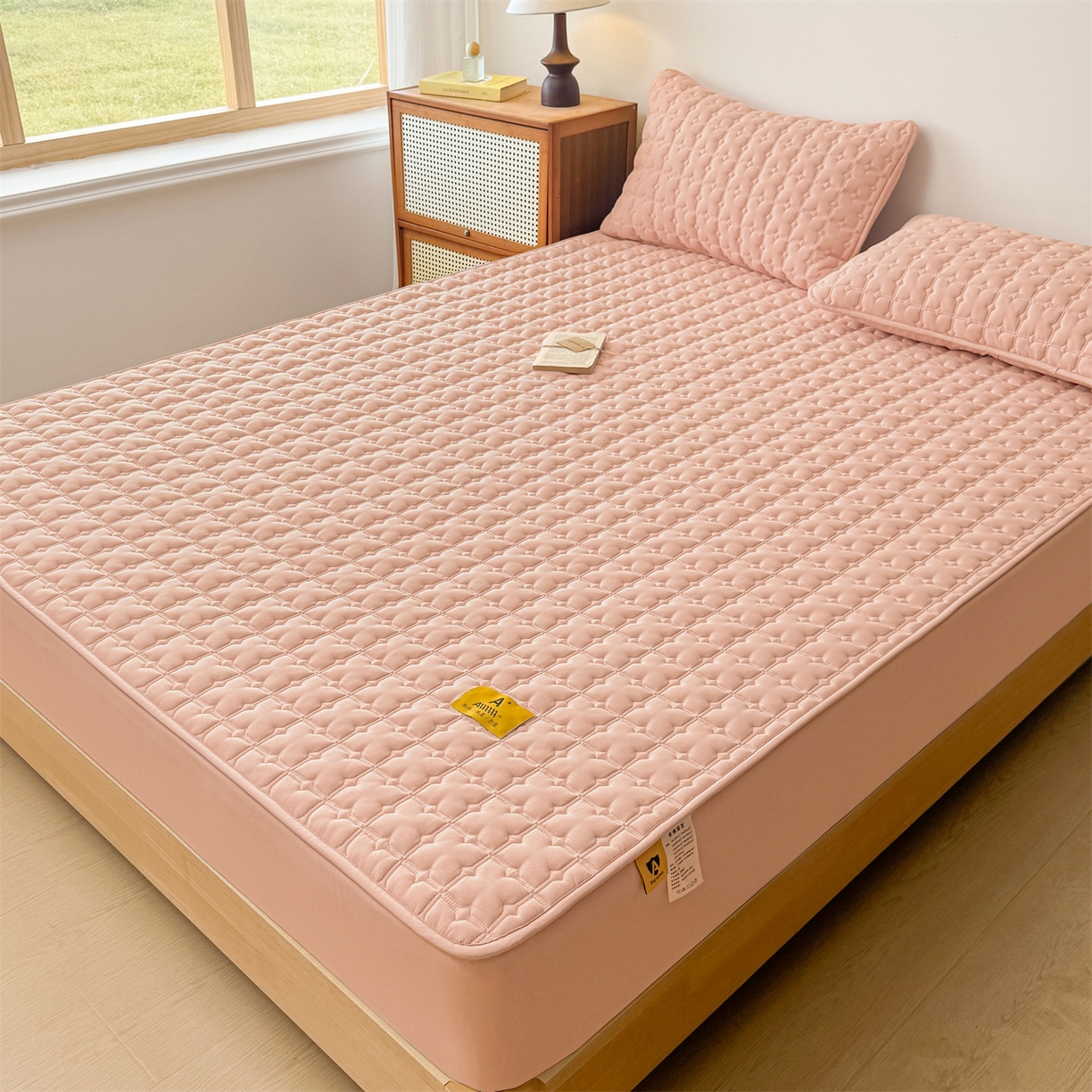 91家纺网 家纺一手货源 找家纺 居眠 2025新款星禾-防水夹棉棉花床笠 星禾-粉